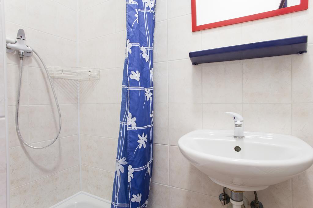 Hostel Holeckova *
