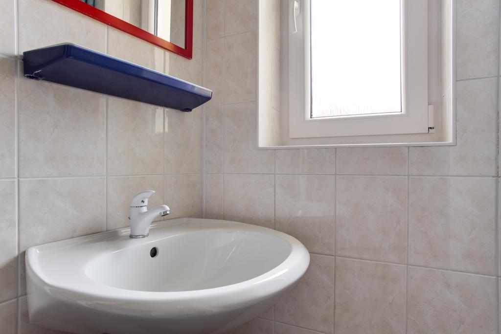 Hostel Holeckova *